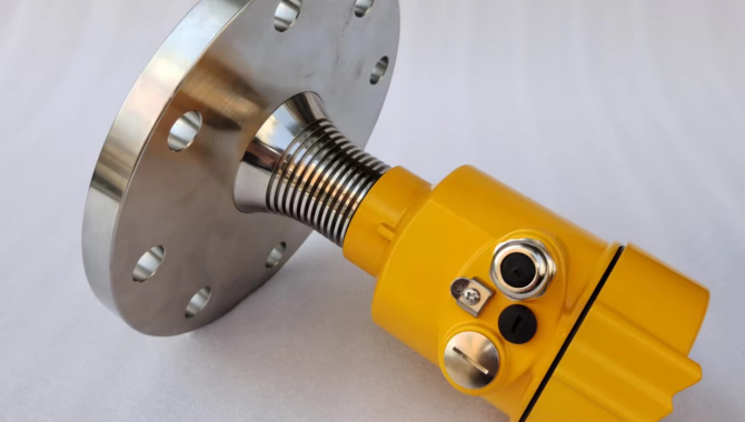 To ensure a perfect, leak-proof mechanical fit on your tanks or pipelines, we support full tailoring for mechanical structures.